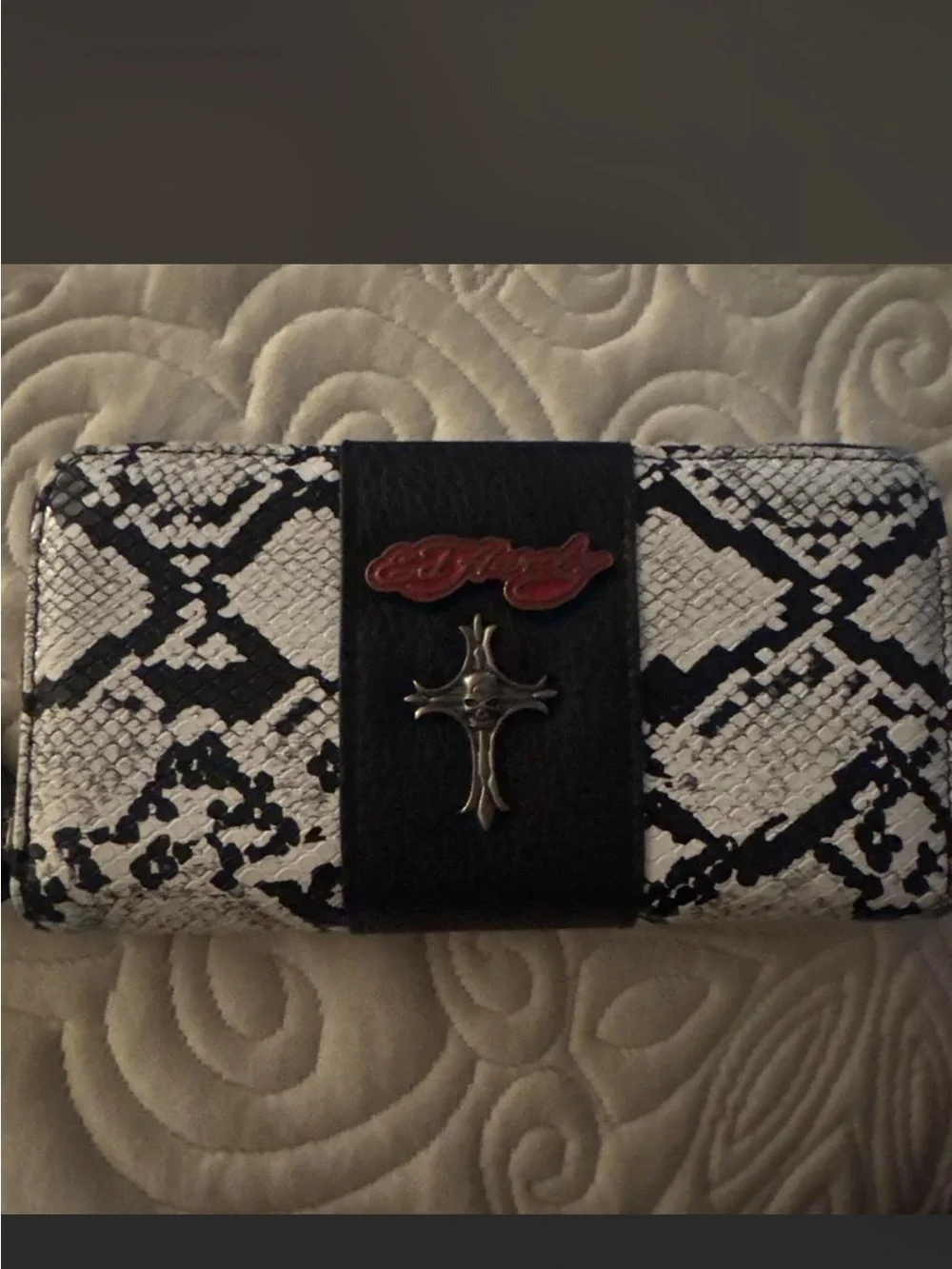 Black & White Snake-Pattern zip around Wristlet Case with Cross Accent